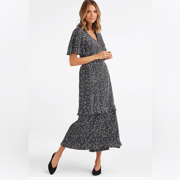 VETTA Romantic Capsule The Tiered Wrap Dress - Picture 2 of 8